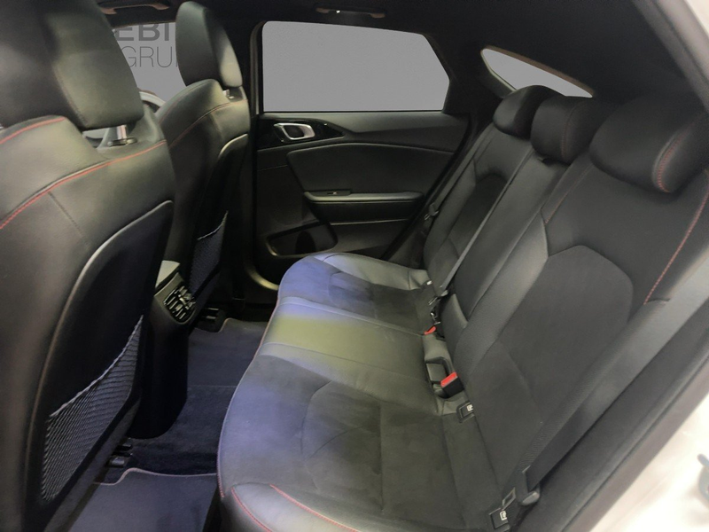 Kia ProCeed / pro_cee'd PROCEED 1.6T GT NAV GD CAM DynLicht LED NAVI TWA — photo 12