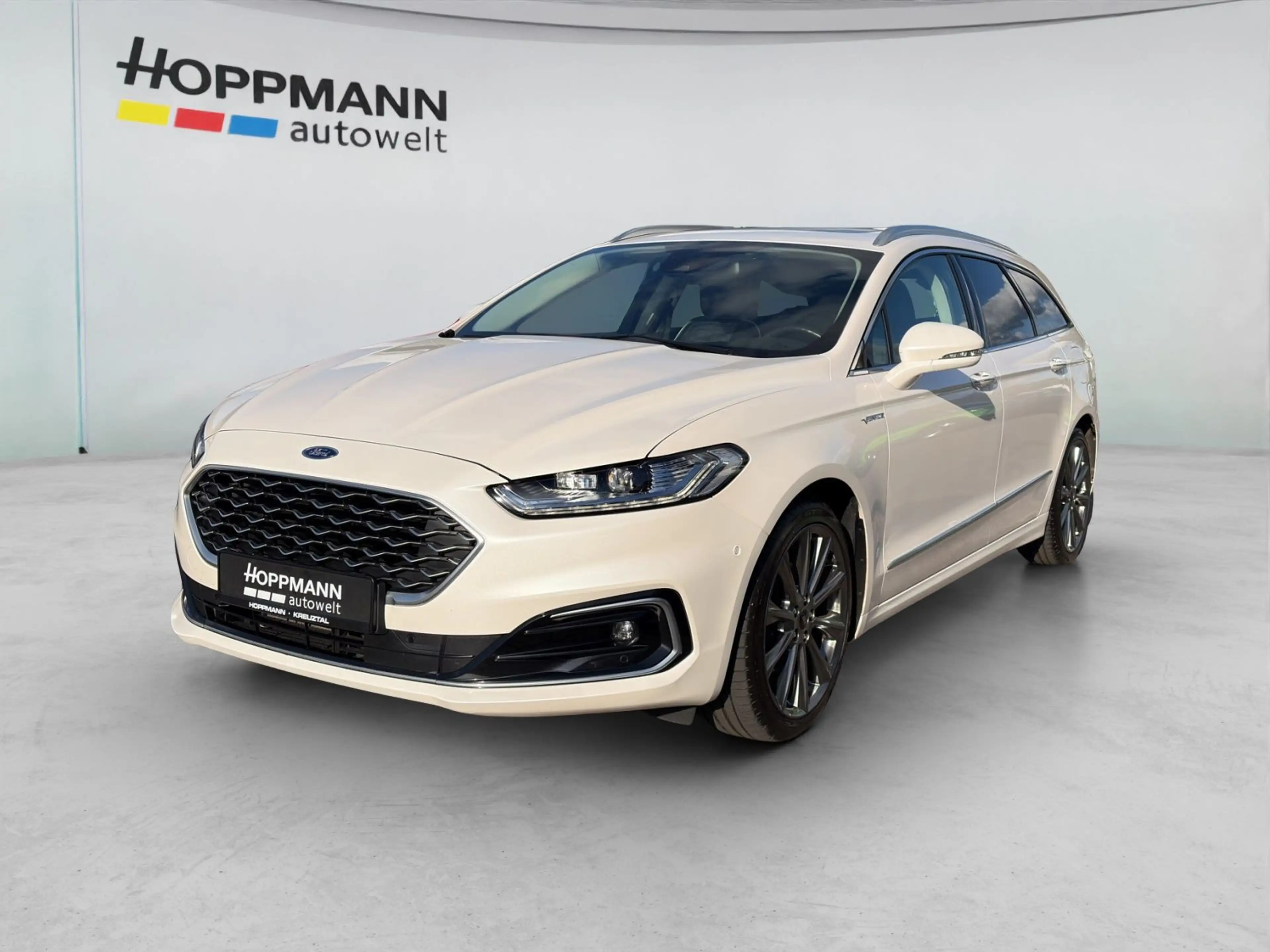 Ford Mondeo Turnier*AHK*Schiebedach*NAVI*SHZ — photo 2