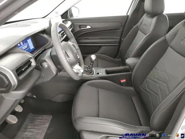 Jeep Avenger view 12