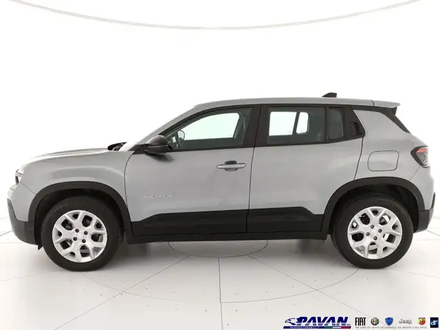 Jeep Avenger view 8