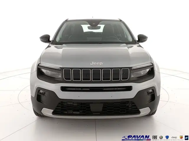 Jeep Avenger view 2