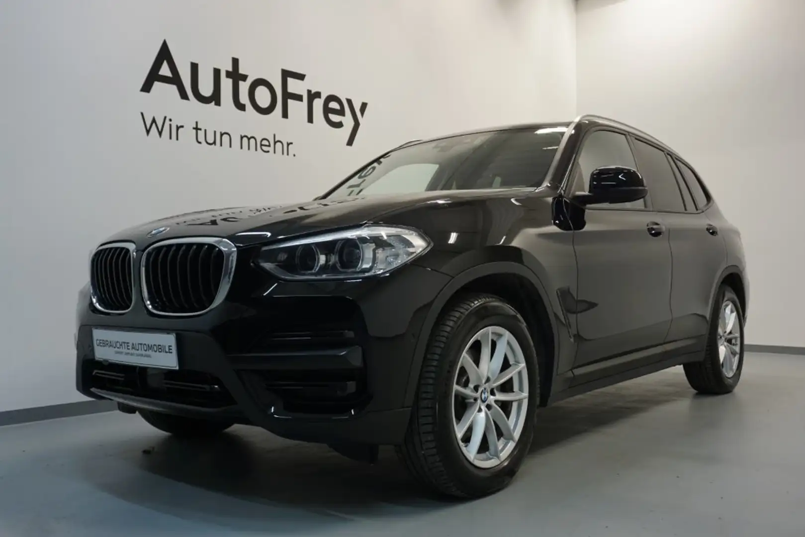 BMW X3 xDrive20d Schwarz - 1