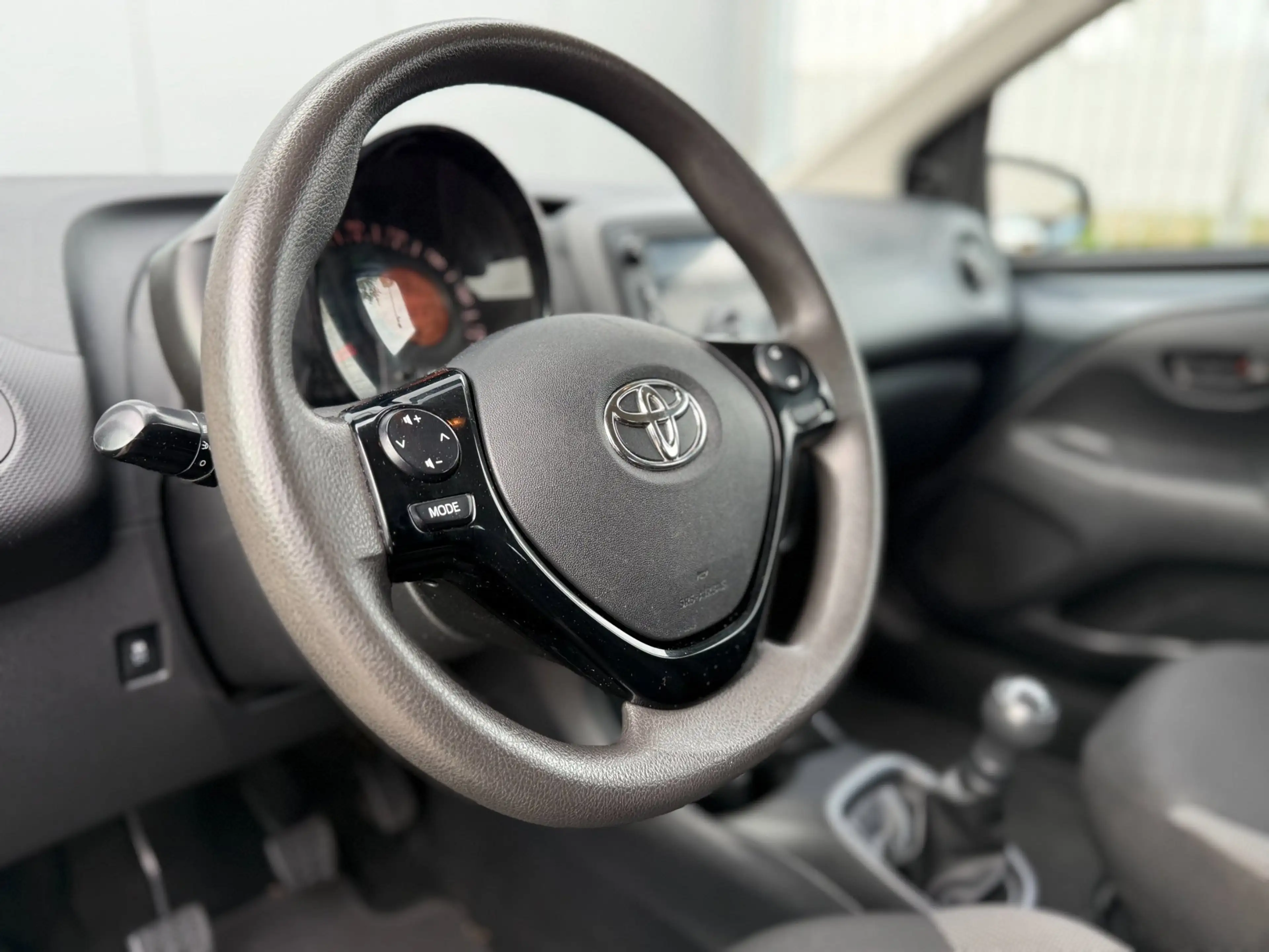 Toyota Aygo 1.0 VVT-i x-fun | Airco | Bluetooth | Radio | Elek — photo 11