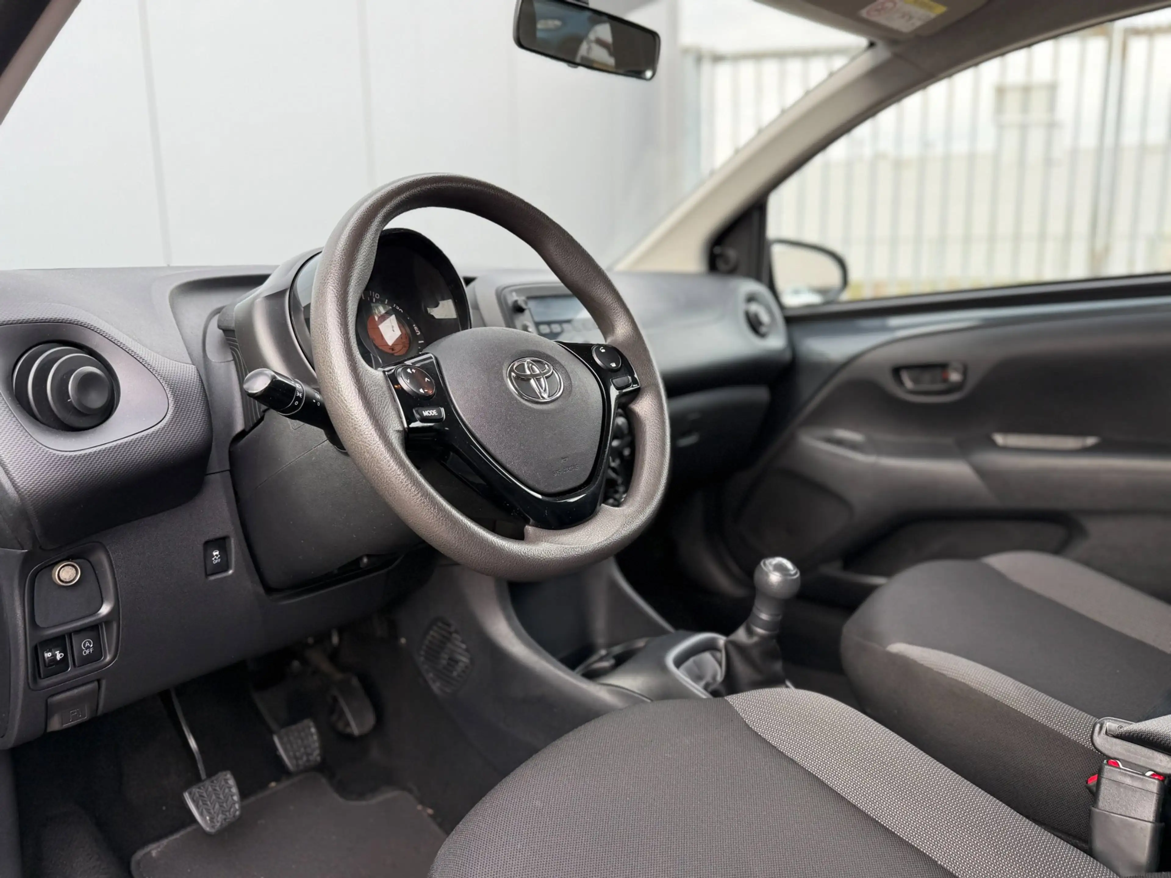 Toyota Aygo 1.0 VVT-i x-fun | Airco | Bluetooth | Radio | Elek — photo 5