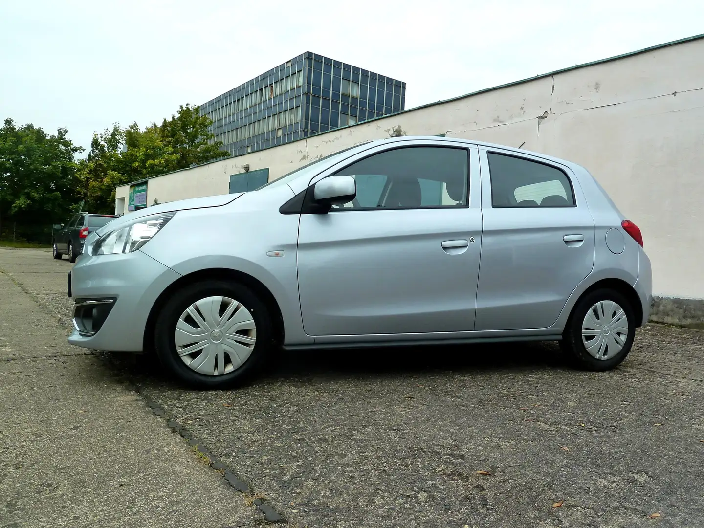 Mitsubishi Space Star Space Star II FL 1.0i Diamant Edition Klima Euro 6 Silber - 2