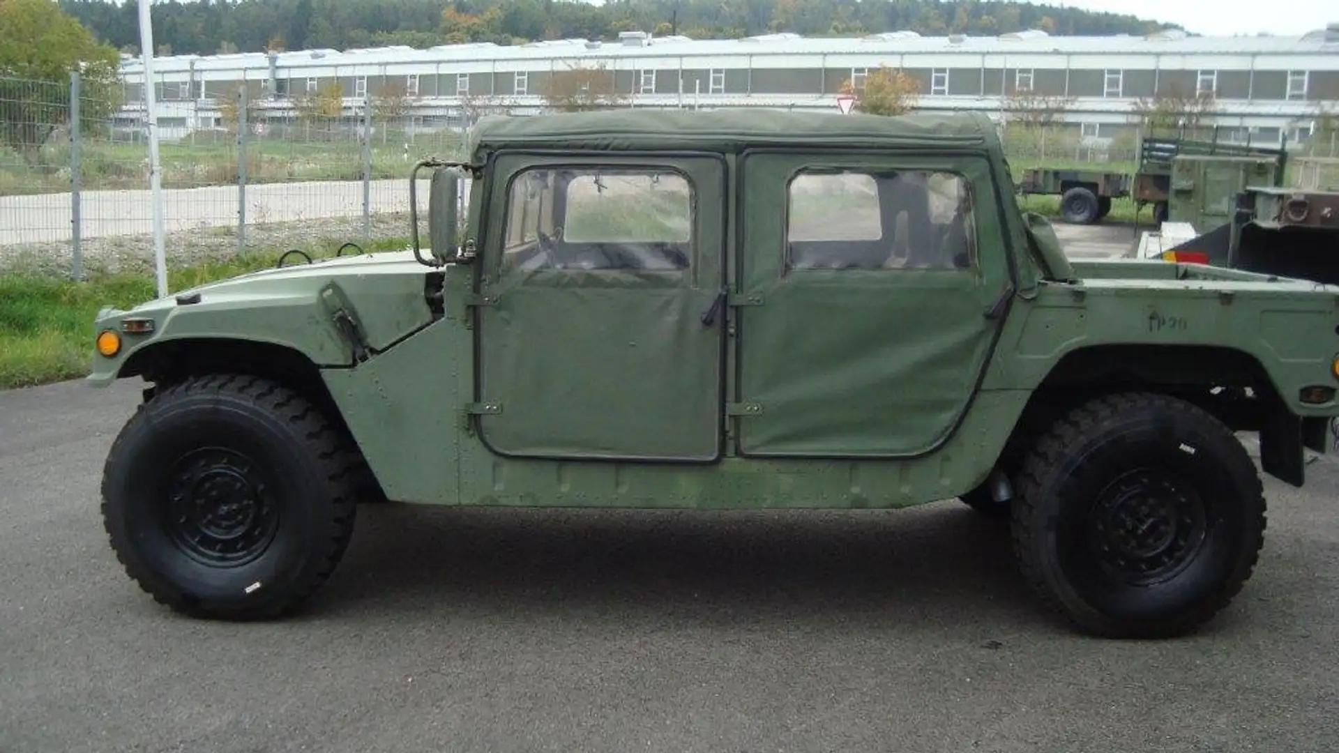 HUMMER H1 M 998  fast neu aufgebaut, viele Neuteile Grün - 2