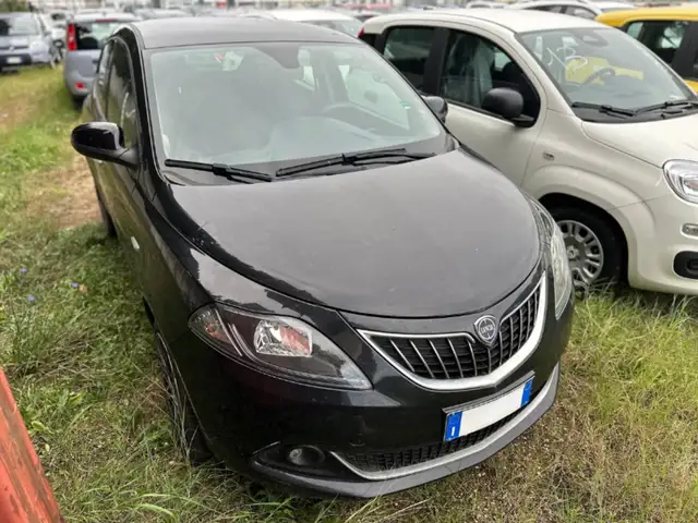 Lancia Ypsilon 1.0 FireFly Hybrid Gold
