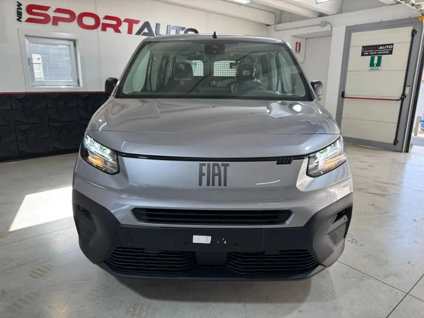 Fiat Doblo Doblò 1.5 BlueHdi 130CV Combi N1 Autocarro Schwarz - 2