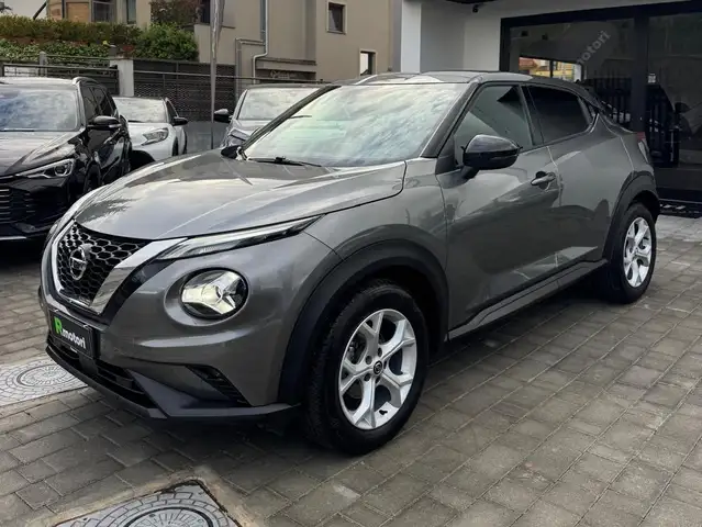 Nissan Juke view 2