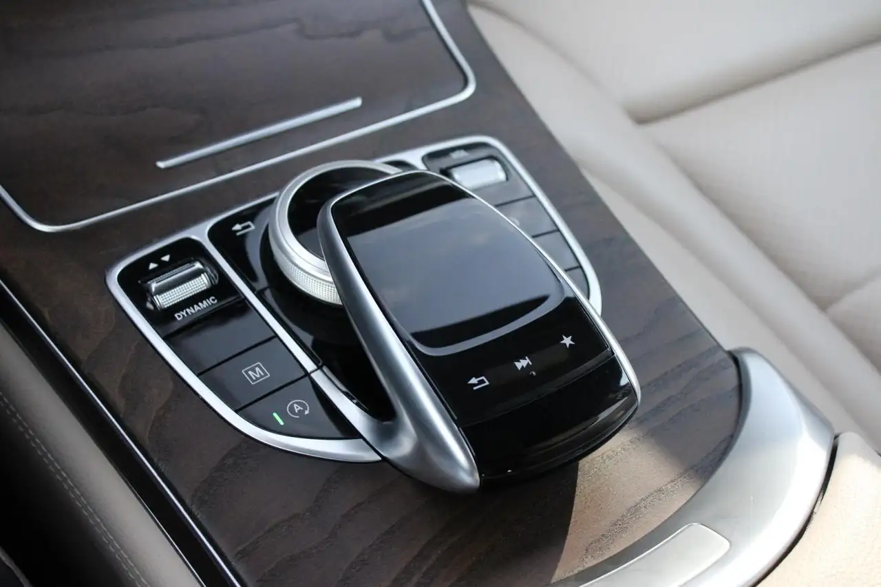 Mercedes-Benz GLC fotografie Mercedes-Benz GLC