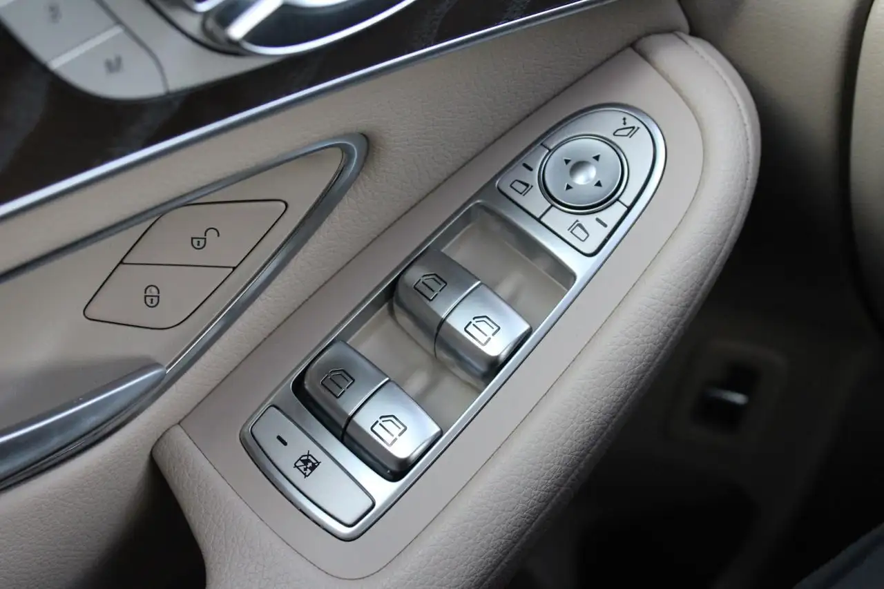 Mercedes-Benz GLC fotografie Mercedes-Benz GLC