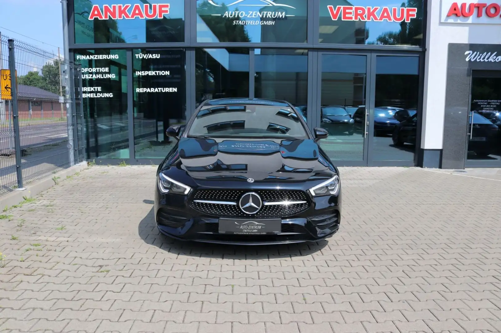 Mercedes-Benz CLA 250 4Matic Shooting Brake AMG-Line Pano Czarny - 2