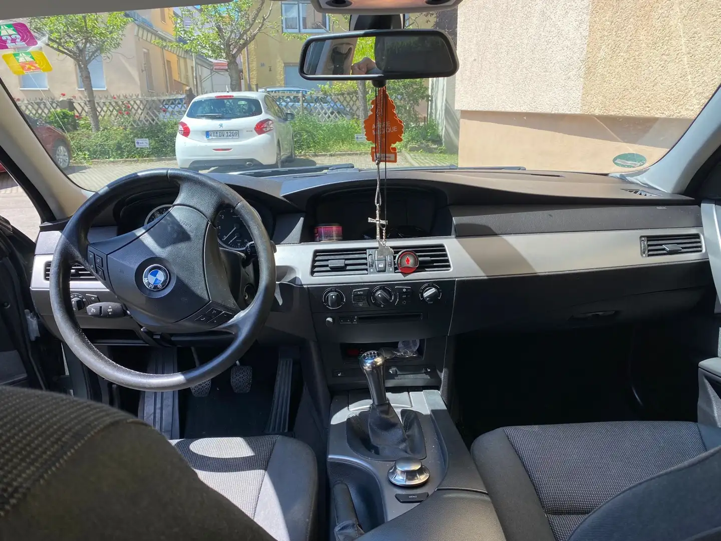 BMW 520 520i Attiva TÜV NEU 2027 Grau - 2