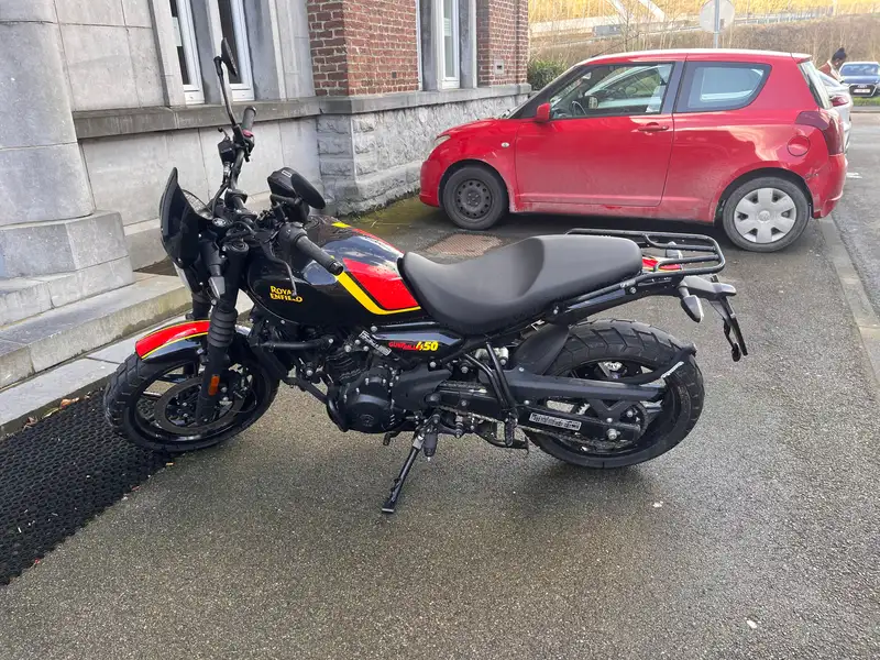 Royal Enfield Guerillia 450 - foto 4