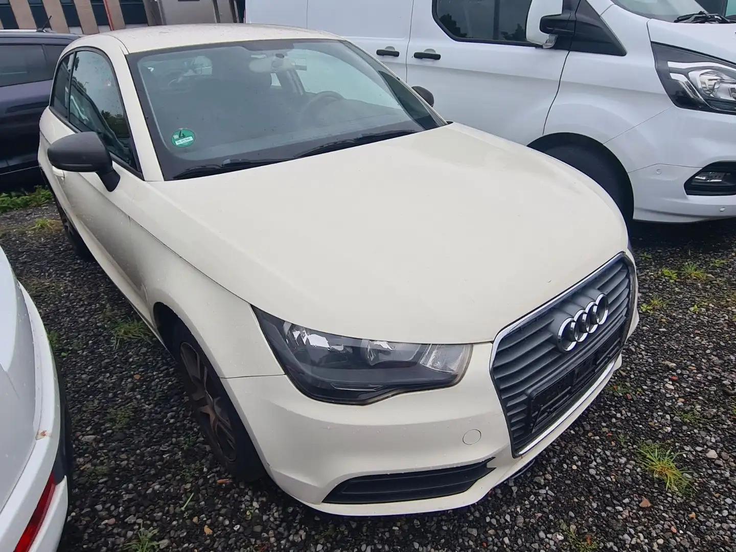 Audi A1 attraction Weiß - 2