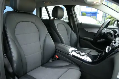 Annonce voiture d'occasion Mercedes-Benz C 200 - CARADIZE