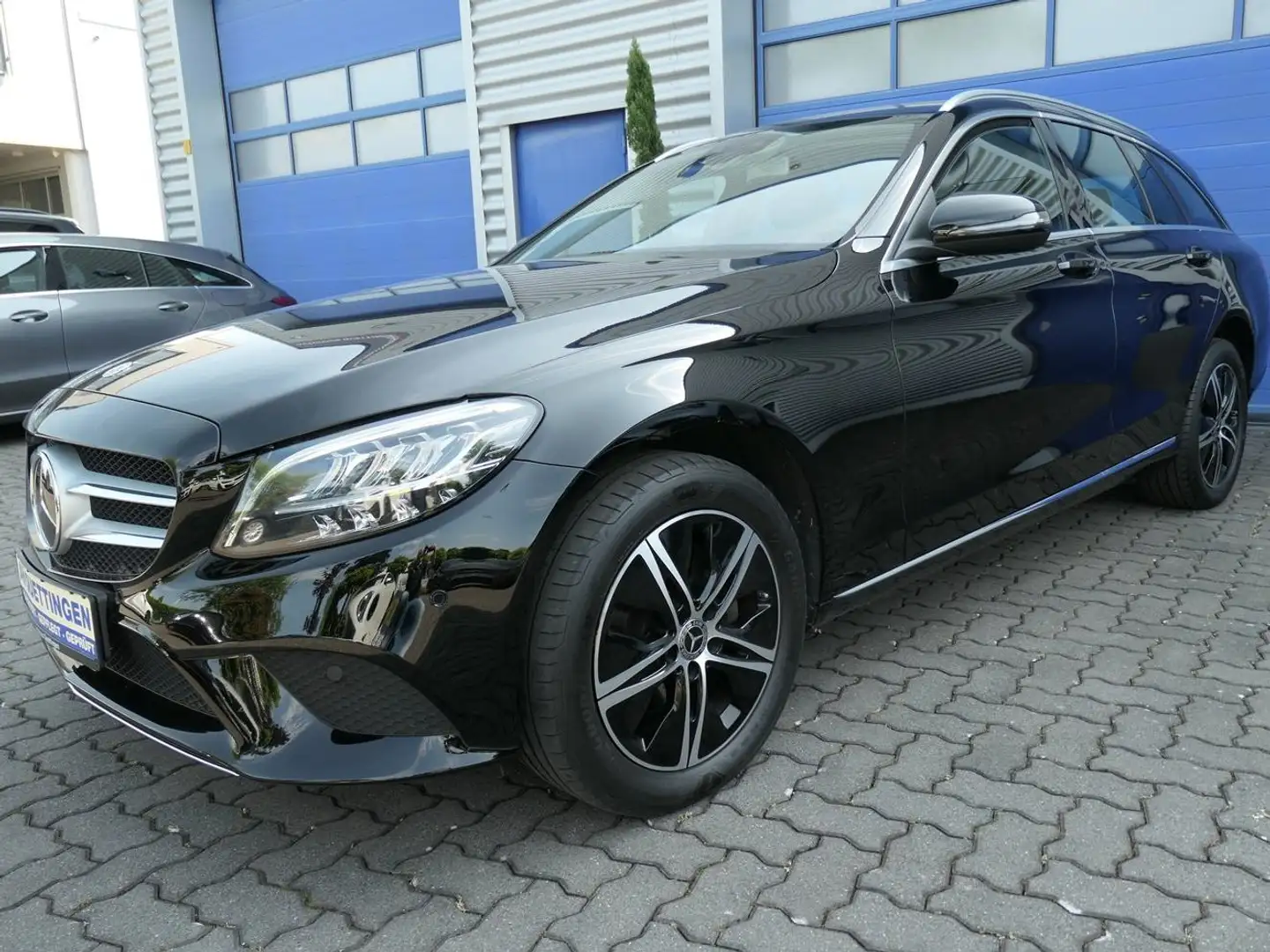 Mercedes-Benz C 200 d T Avantgarde Distronic LED Top Zustand! Schwarz - 1