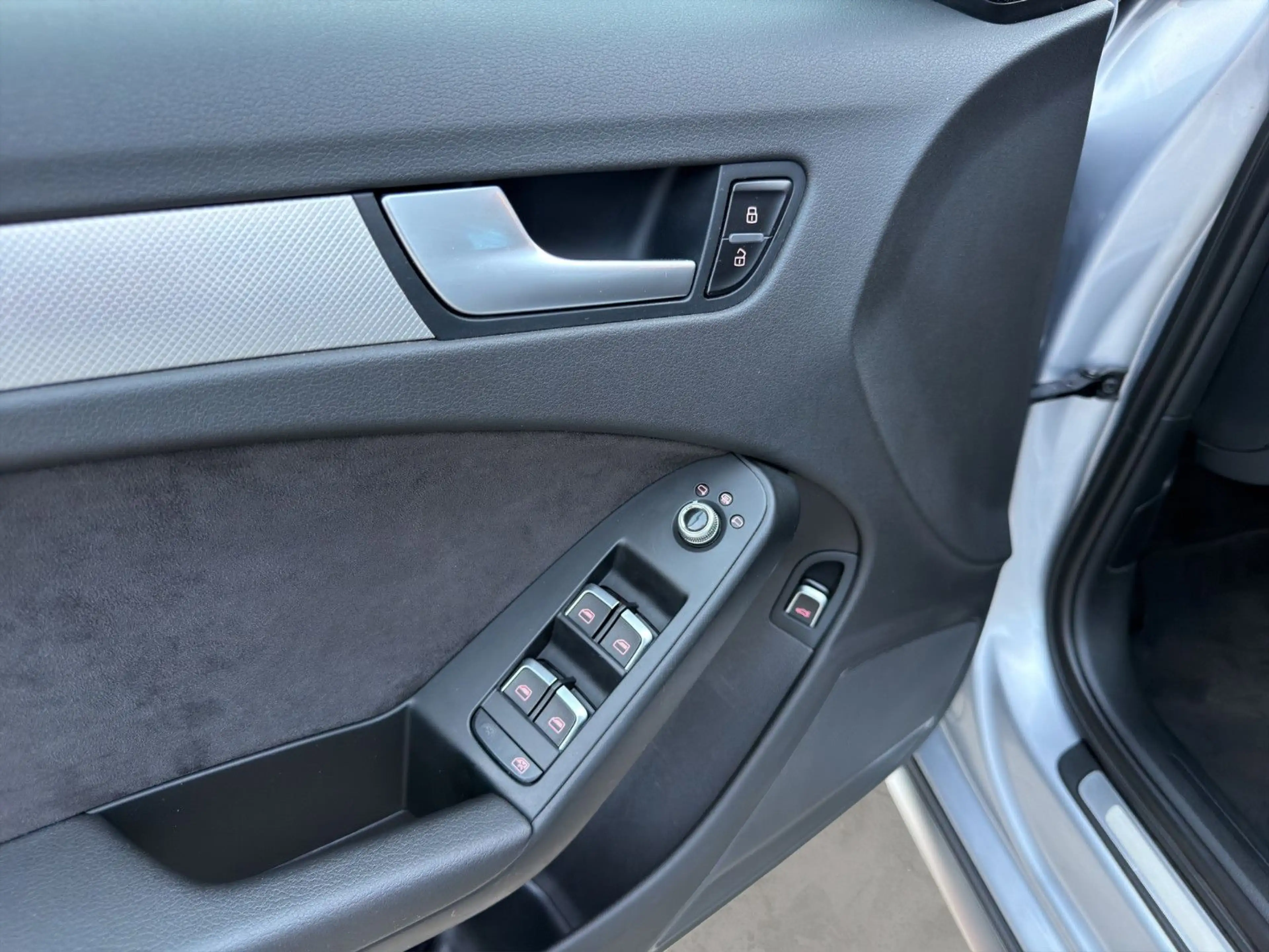 Audi A4 allroad 2.0 TDI Aut quattro Insp+Zahnr.NEU 18 — photo 13