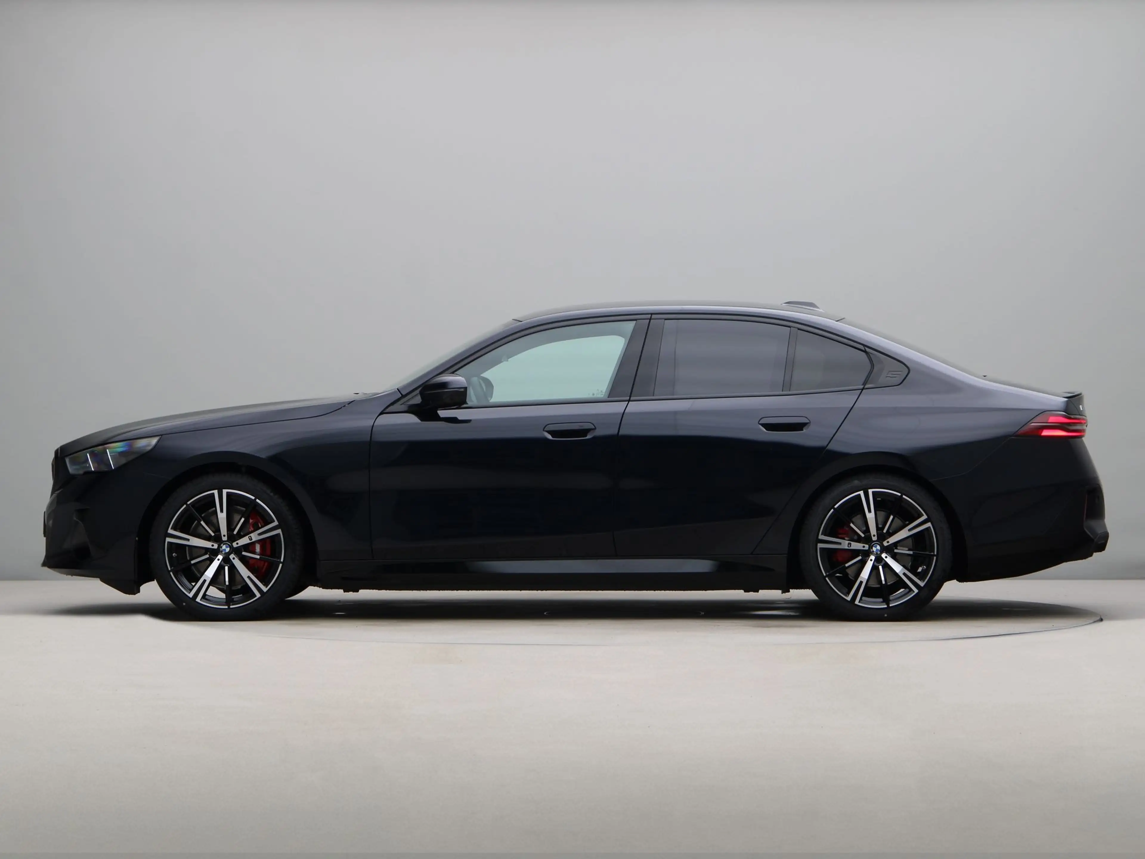 BMW i5 eDrive40 M Sport Edition 84 kWh — photo 11