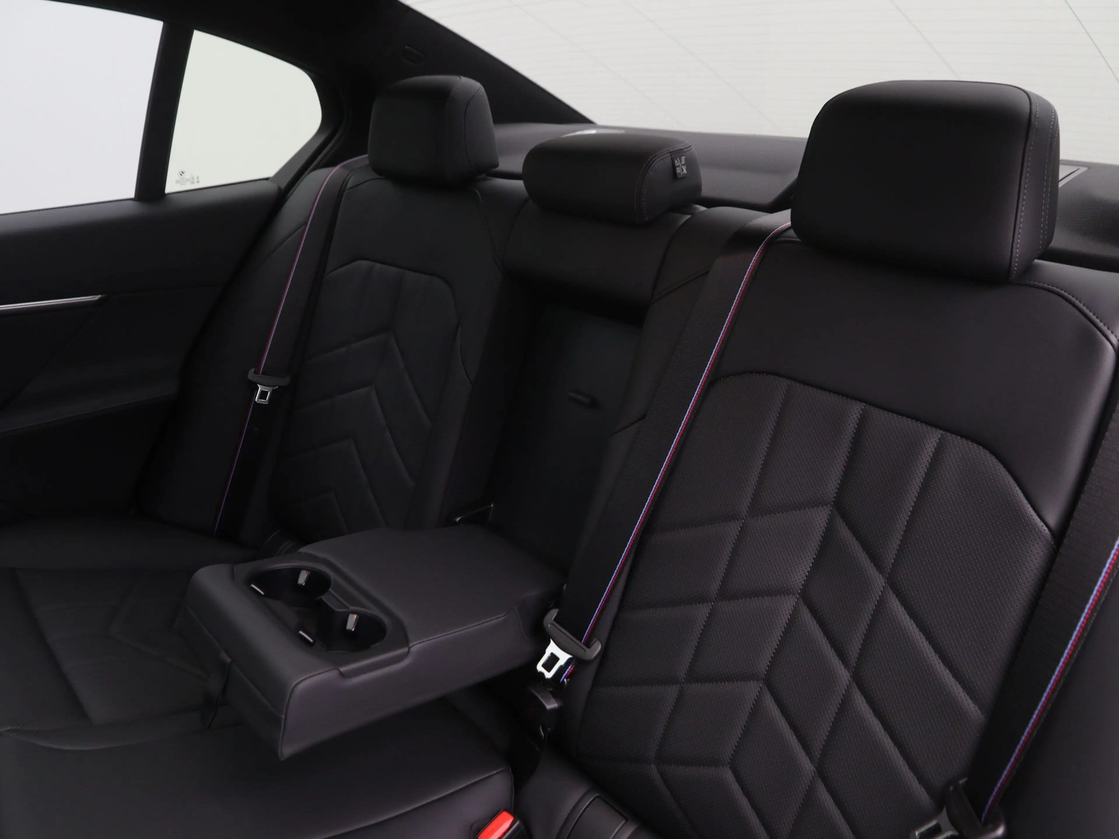 BMW i5 eDrive40 M Sport Edition 84 kWh — photo 15