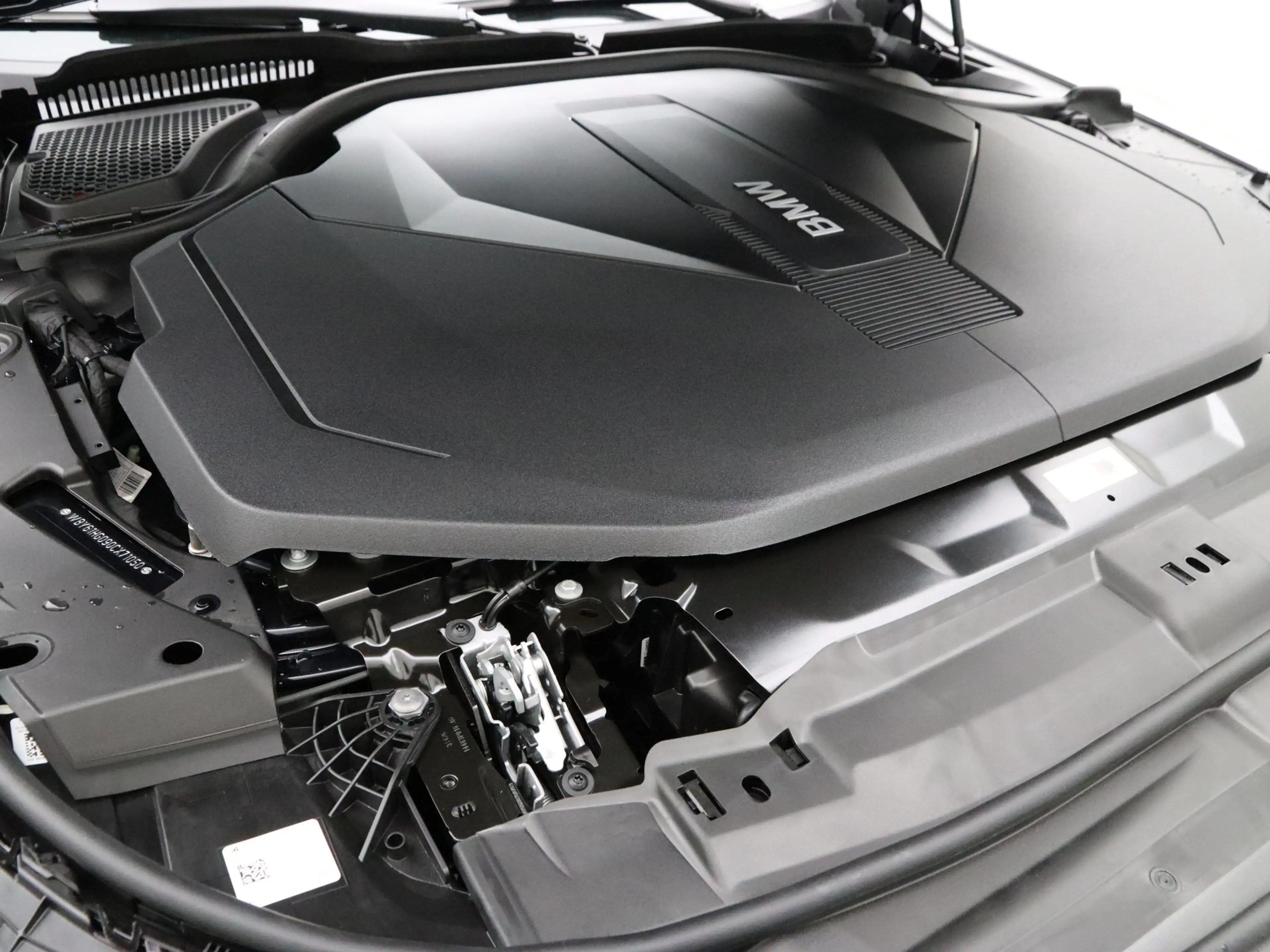 BMW i5 eDrive40 M Sport Edition 84 kWh — photo 3