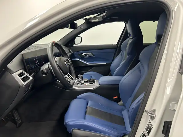 BMW M3 view 4