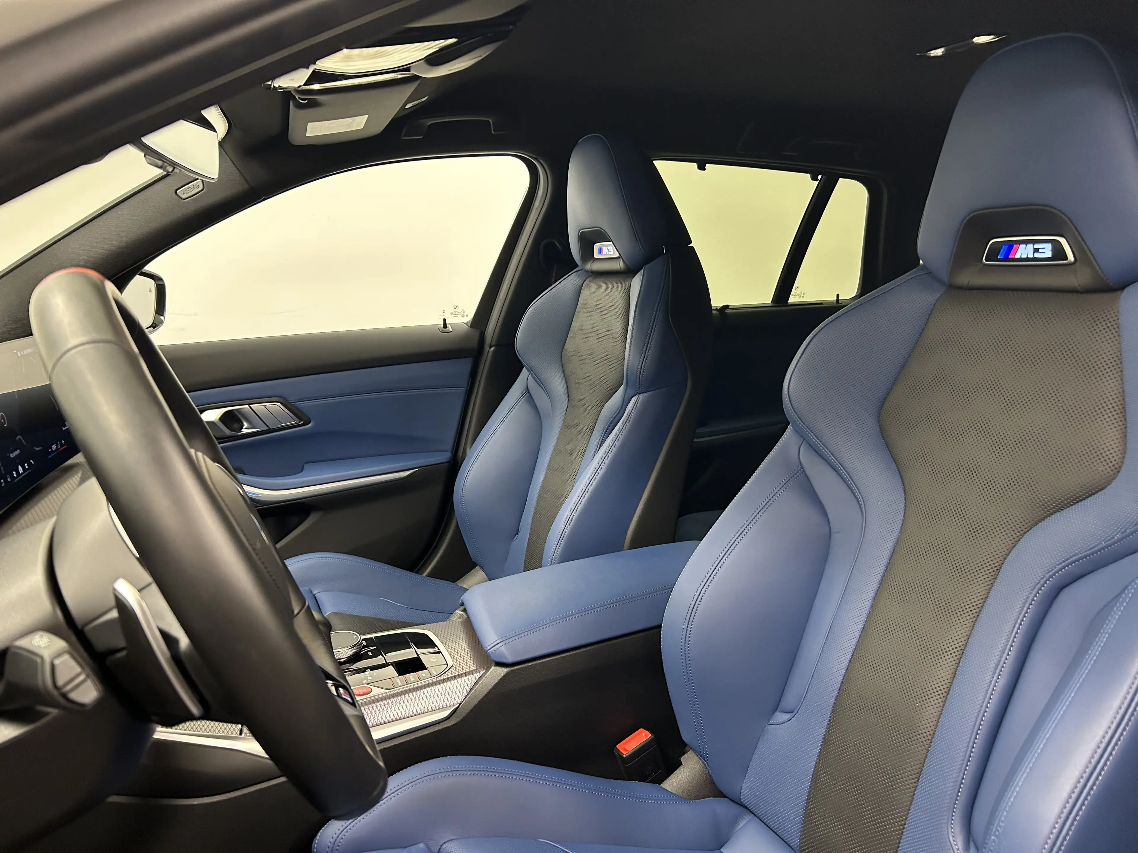 BMW M3 Competition M xDrive Touring — photo 34