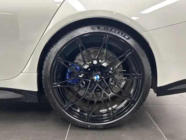 BMW M3 view 6