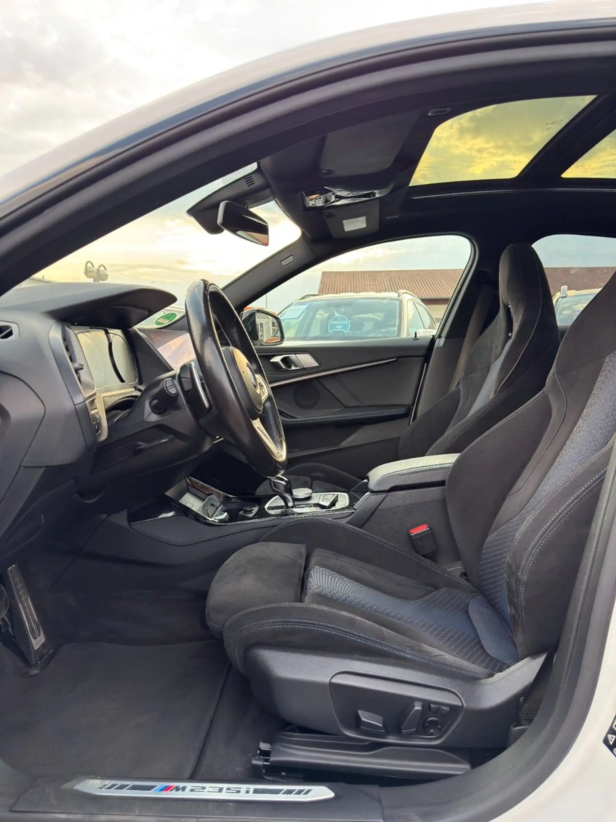 BMW 235 i xDrive Gran Coupe *PANO*BCM*SHZ*GRA*MFL* — photo 15