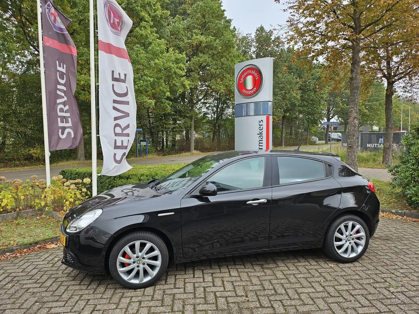 Alfa Romeo Giulietta 1.4 Turbo 105pk Progression Zwart - 1