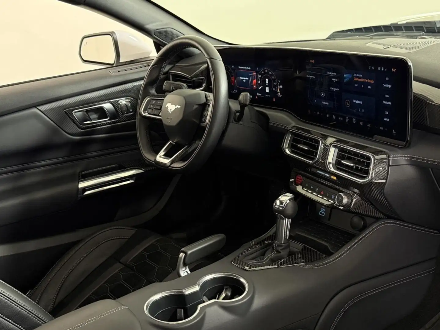 Ford Mustang Shelby Super Snake Wit - 2