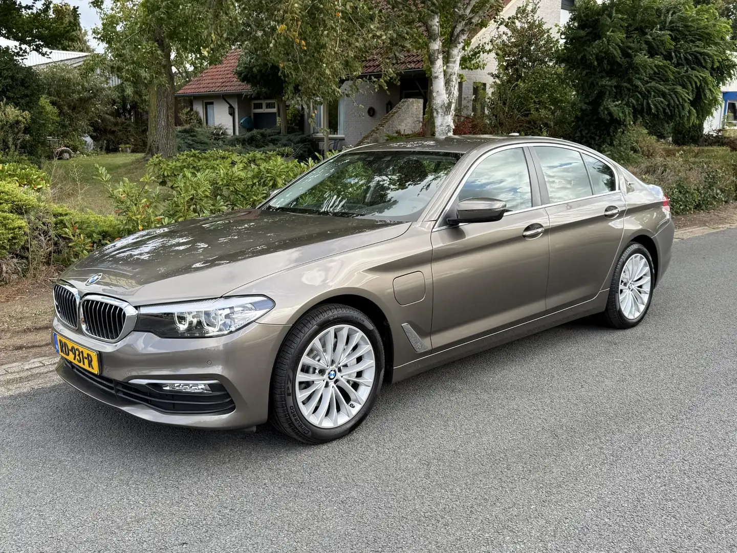 BMW 530 5-serie 530e Executive 252PK Navi•Trekhaak Gris - 1