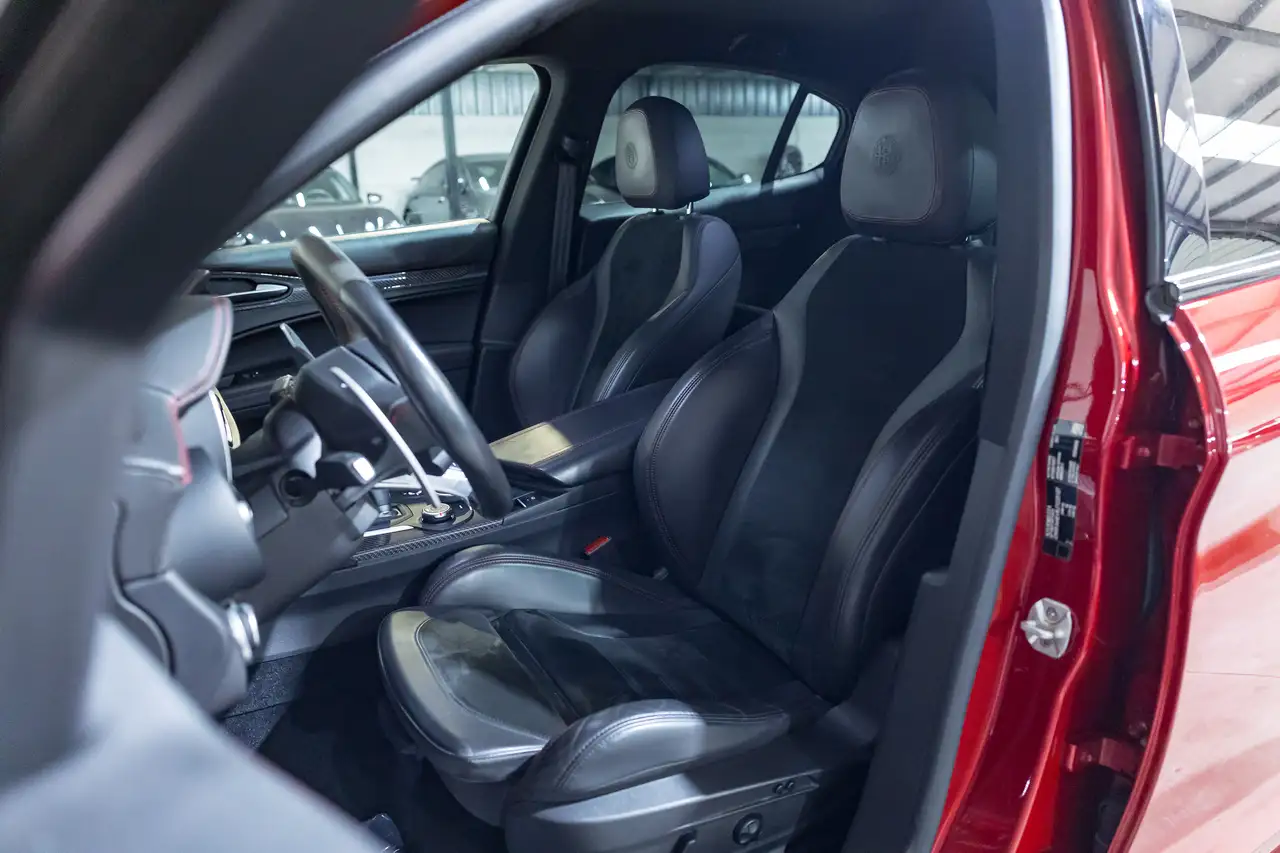 Alfa Romeo Stelvio QF 2.9 510PK QUADRIFOGLIO | LICHTE VRACHT | 100% BTW — foto 7