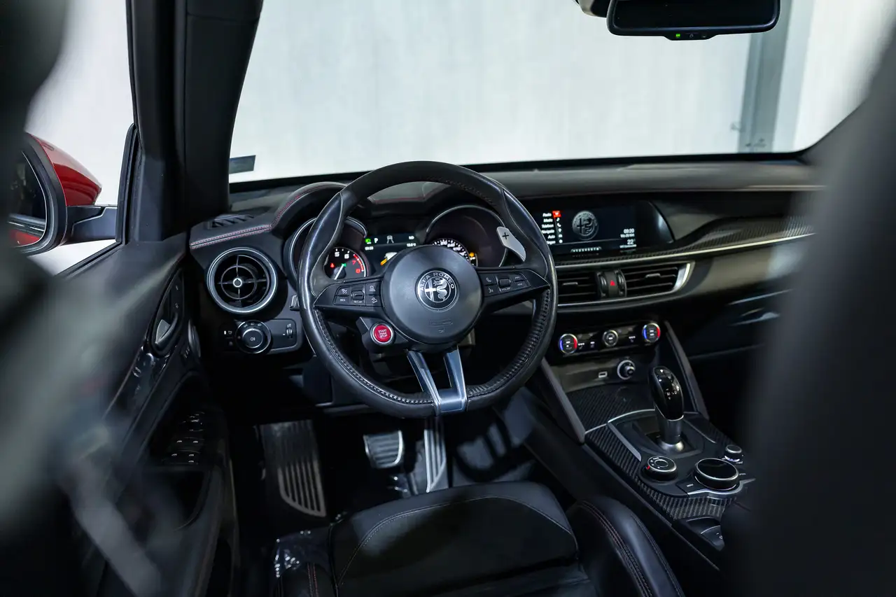 Alfa Romeo Stelvio QF 2.9 510PK QUADRIFOGLIO | LICHTE VRACHT | 100% BTW — foto 6