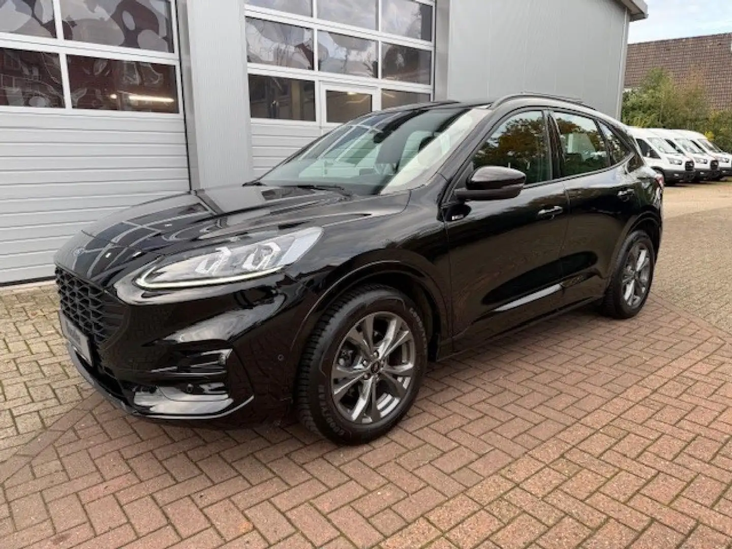 Ford Kuga ST-Line Schwarz - 1