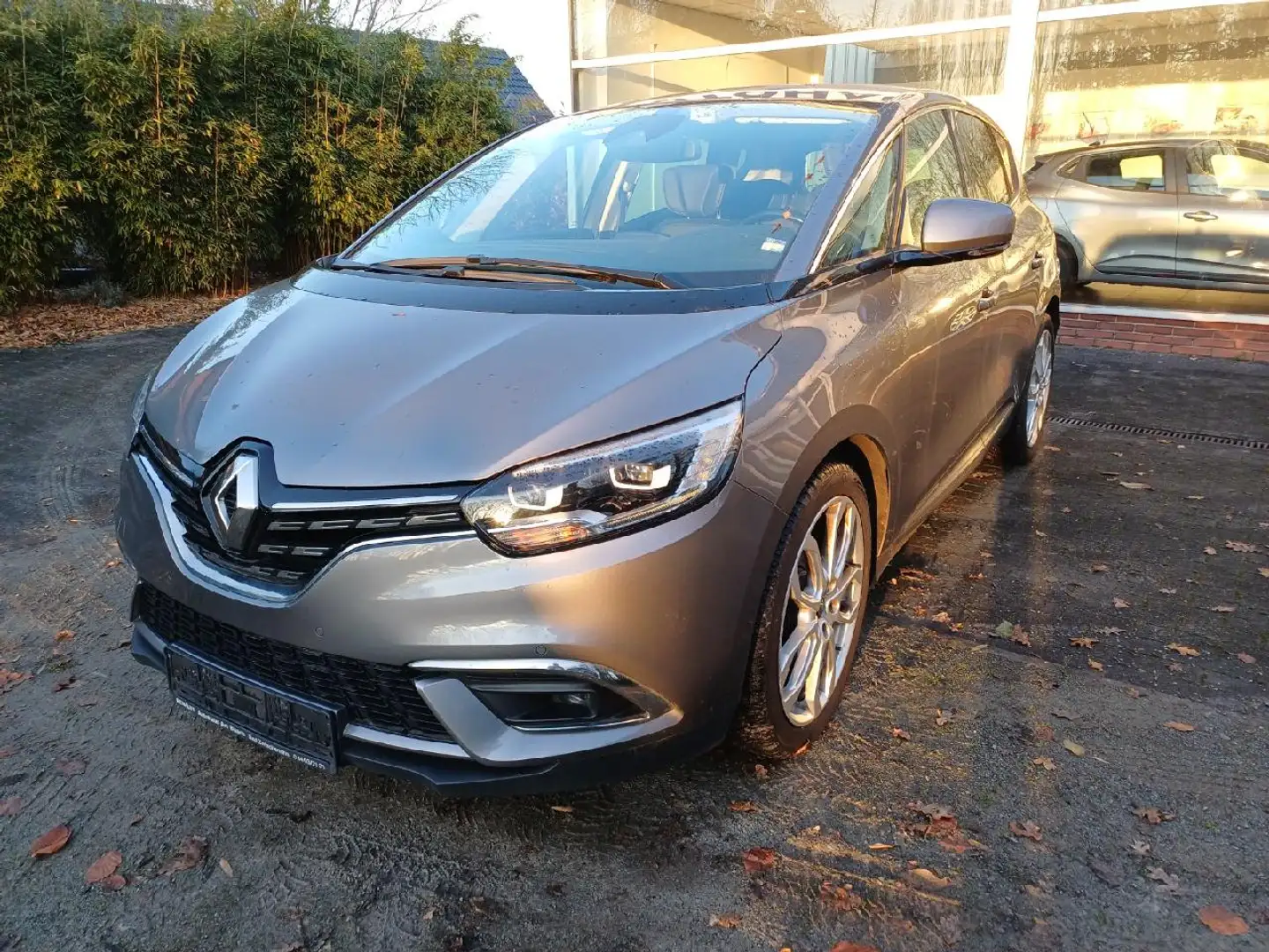 Renault Scenic Intens TCe 160 EDC Grau - 2