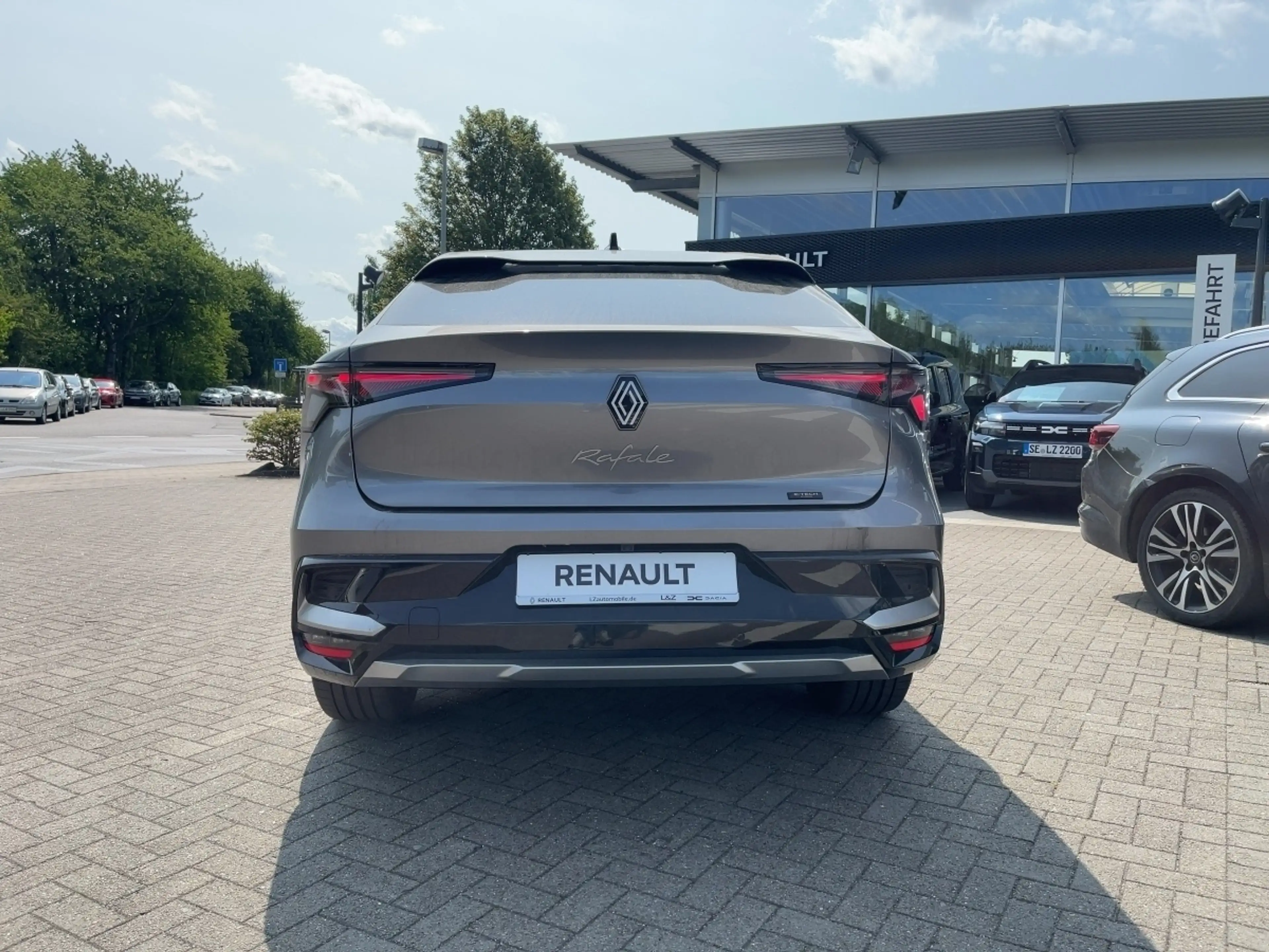 Renault Rafale Techno E-Tech Full Hybrid 200 — photo 2