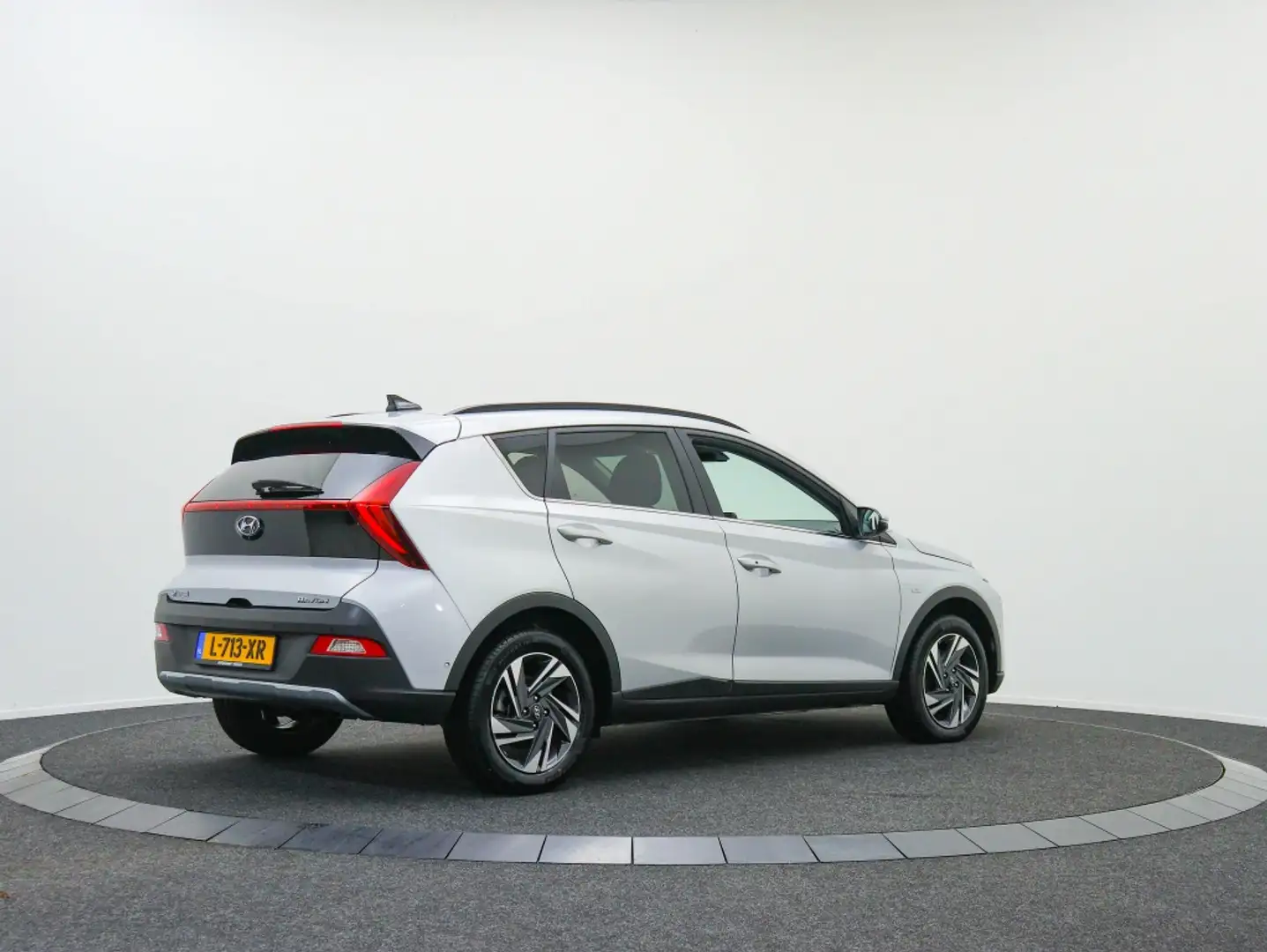 Hyundai BAYON 1.0 T-GDI Premium | Stoelverwarming | LED | BOSE Grijs - 2