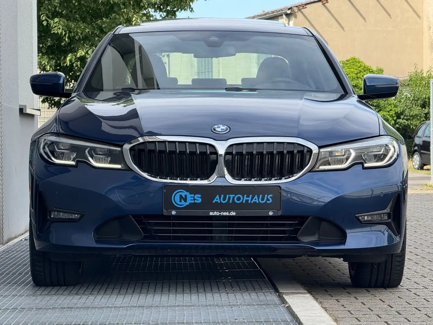 BMW 330 e*LASER*KAM*MEMORY*LEDER*KEY*GLASDACH*HiFi*19 Bleu - 2