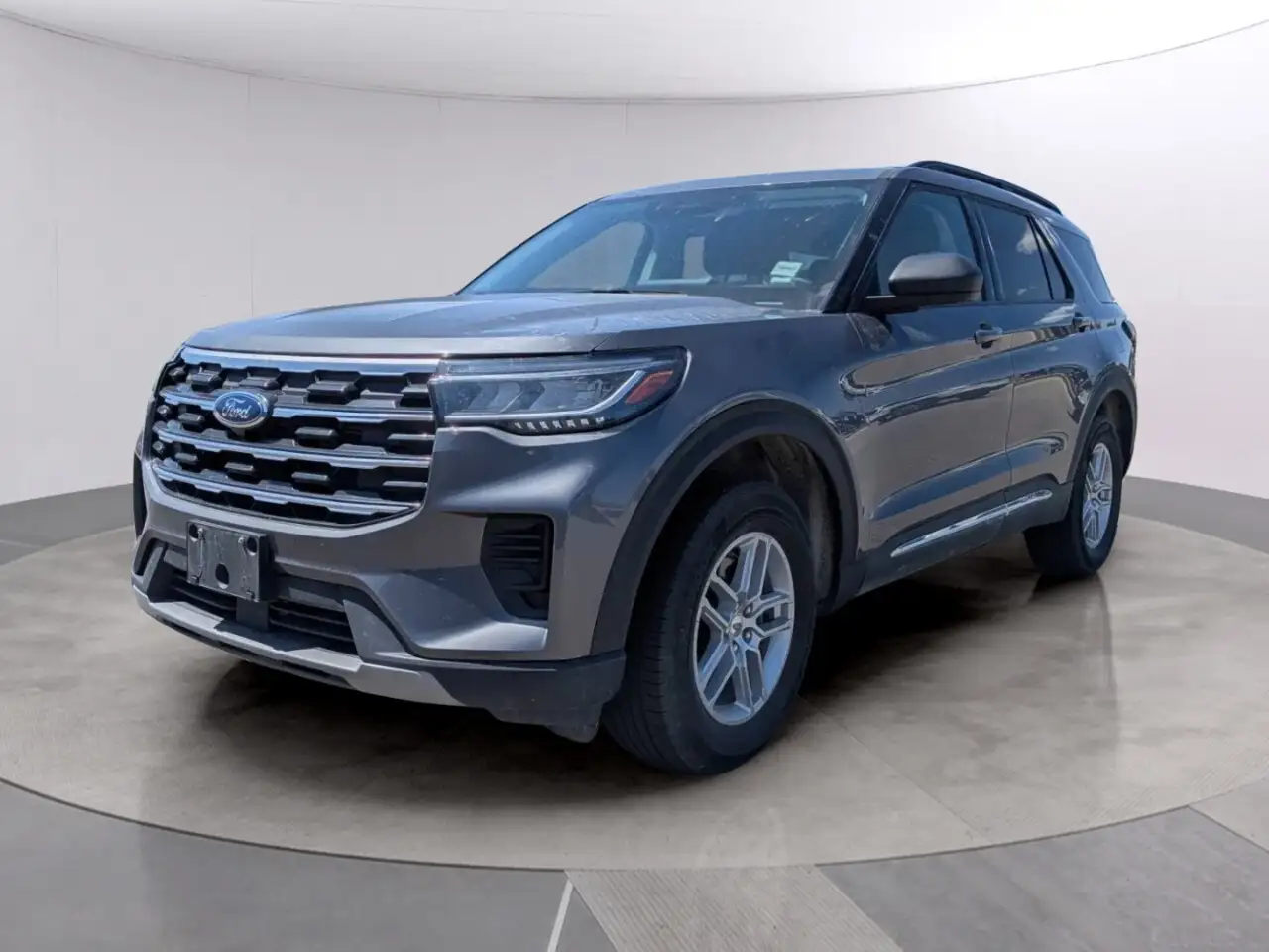 Ford Explorer снимка Ford Explorer