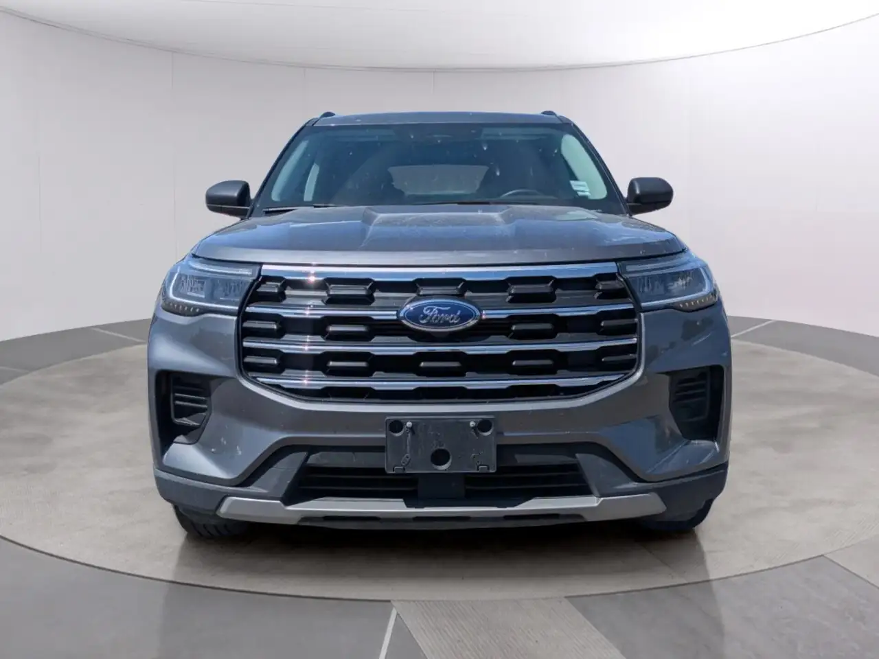 Ford Explorer снимка Ford Explorer
