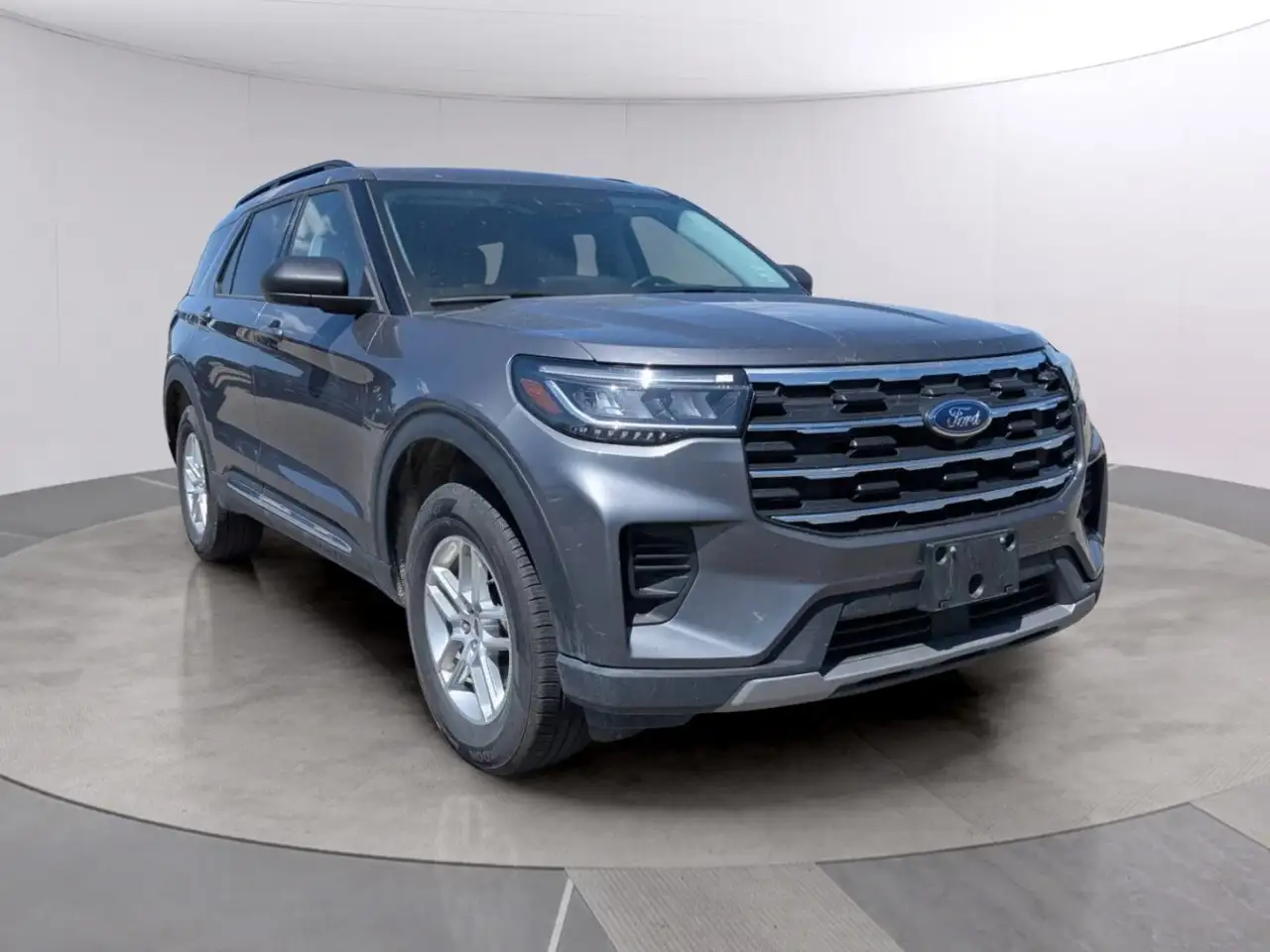 Ford Explorer снимка Ford Explorer
