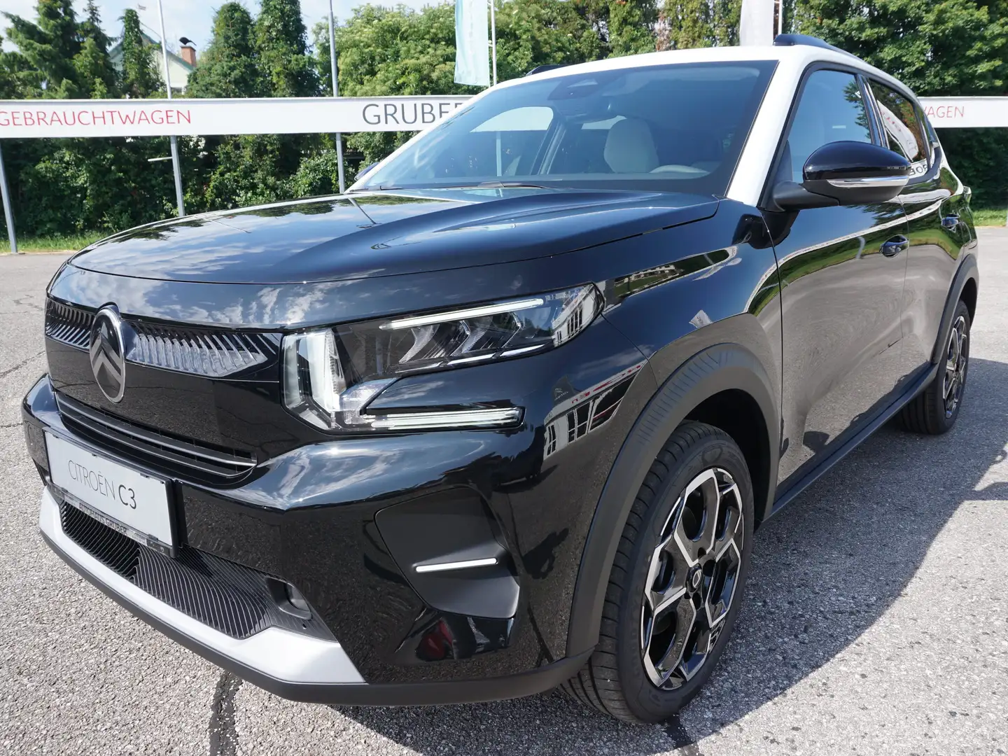 Citroen C3 Hybrid mHEV 110 S Zwart - 1