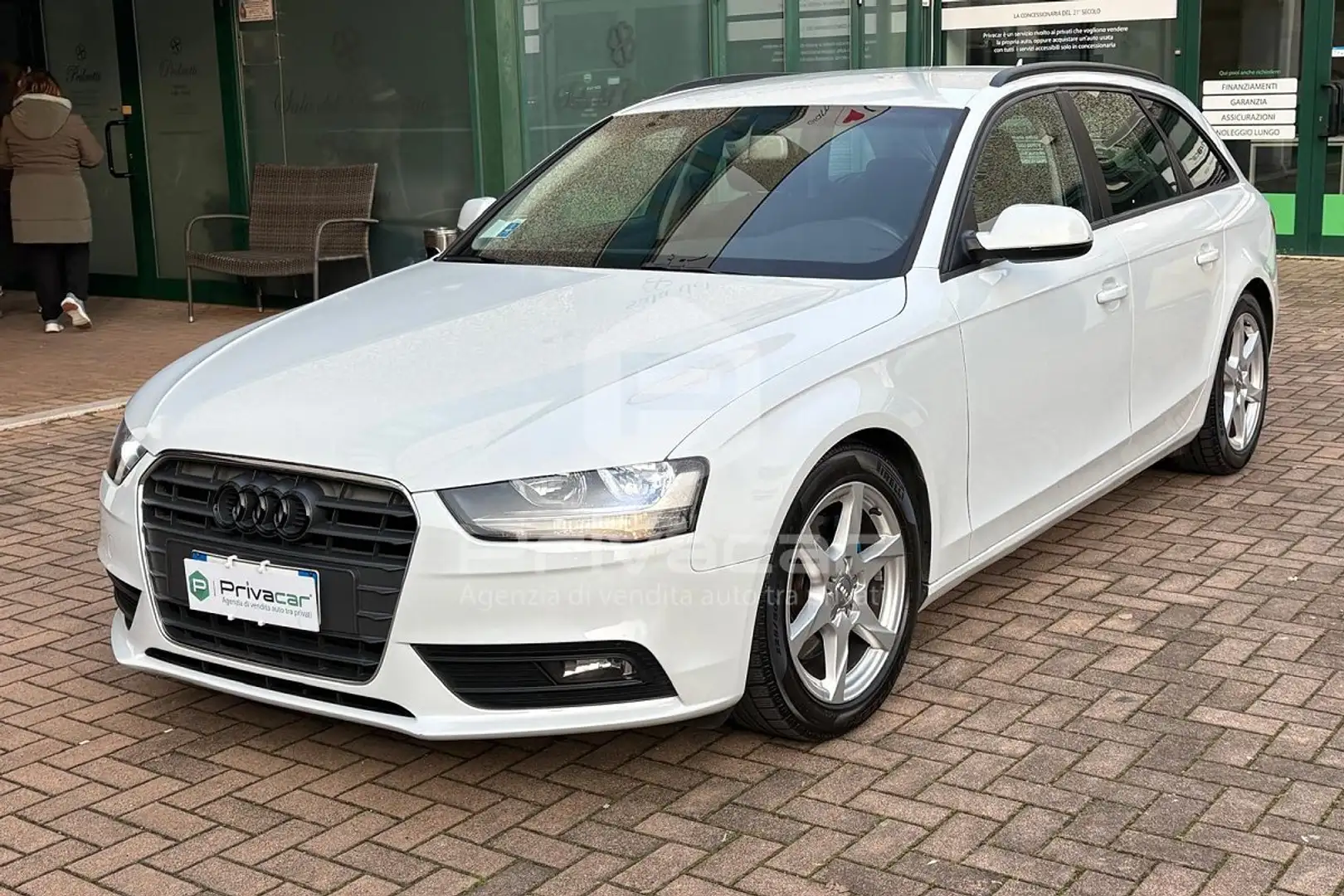 Audi A4 A4 Avant 2.0 TDI 143CV F.AP. mult. Business Weiß - 1