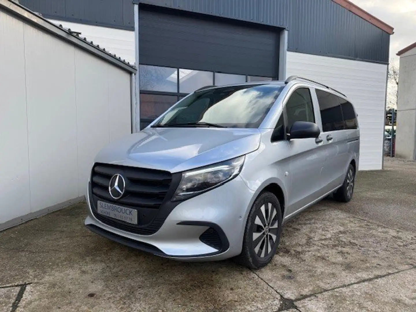 Mercedes-Benz Vito 116 -trekhaak -camera -distronic -achterdeuren Zilver - 1
