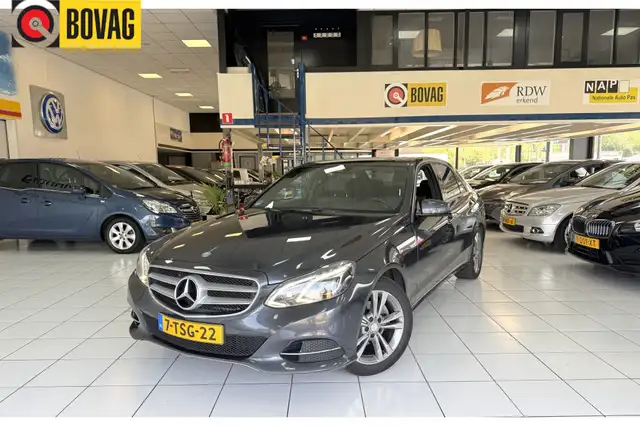Mercedes-Benz E 200