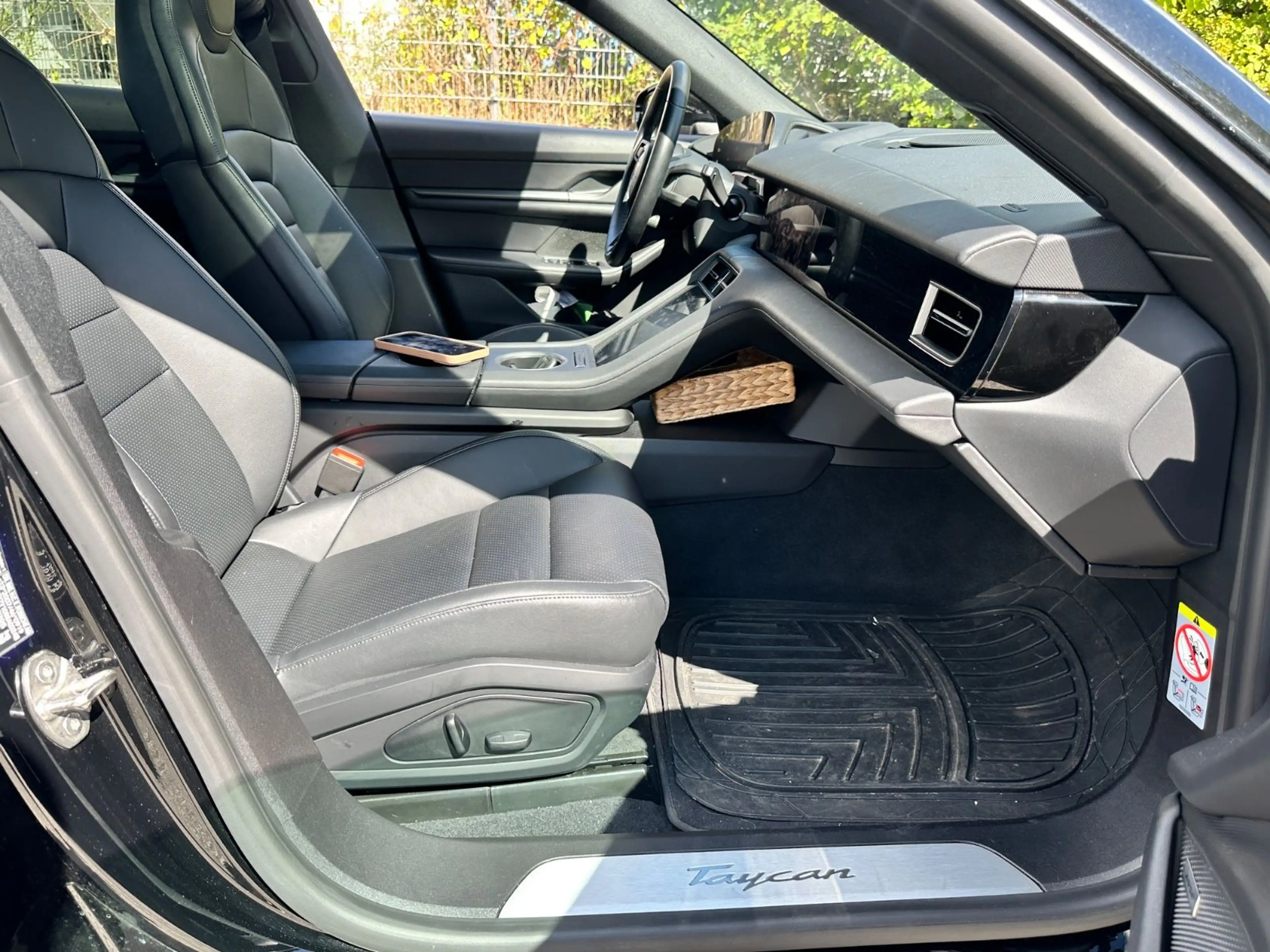 Porsche Taycan * 680km Reichweite * Super-Ausstattung * — photo 9