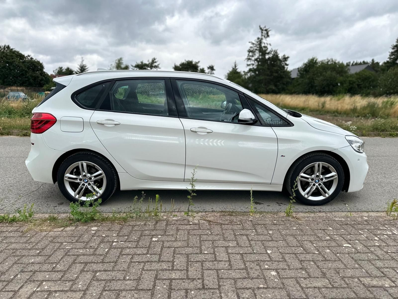 BMW 218 2 Active Tourer 218 i M Sport — photo 3