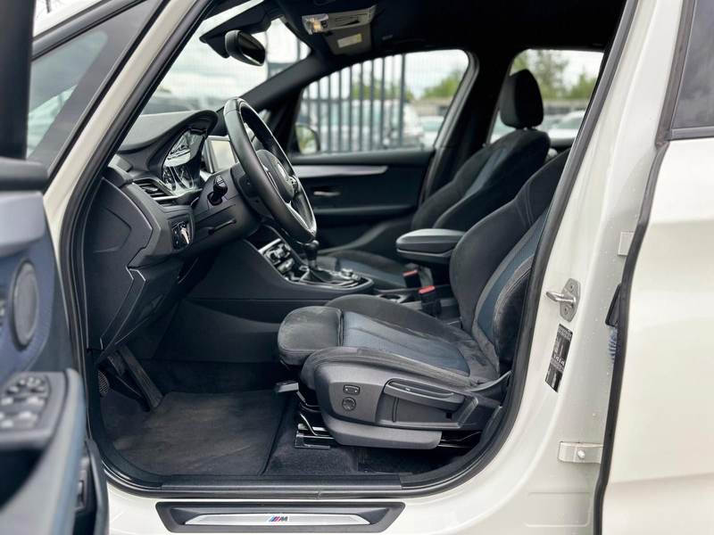 BMW 218 2 Active Tourer 218 i M Sport — photo 11
