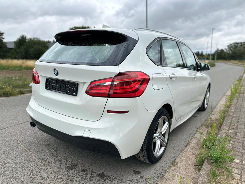 BMW 218 2 Active Tourer 218 i M Sport — photo 4